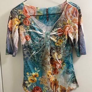 Mushka by Sienna longer short sleeve top Pxs